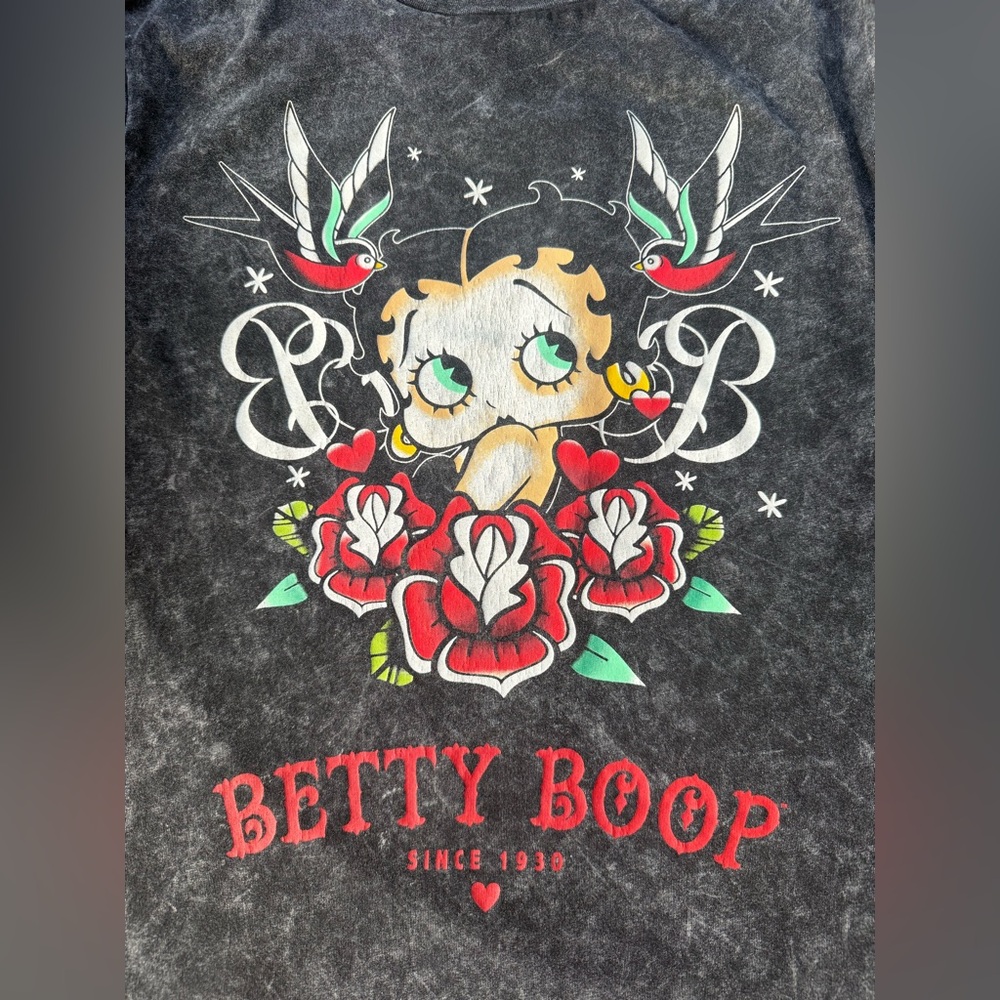 Betty Boop Graphic Tee Acid Wash Black Size L Roses Swallow Birds‎